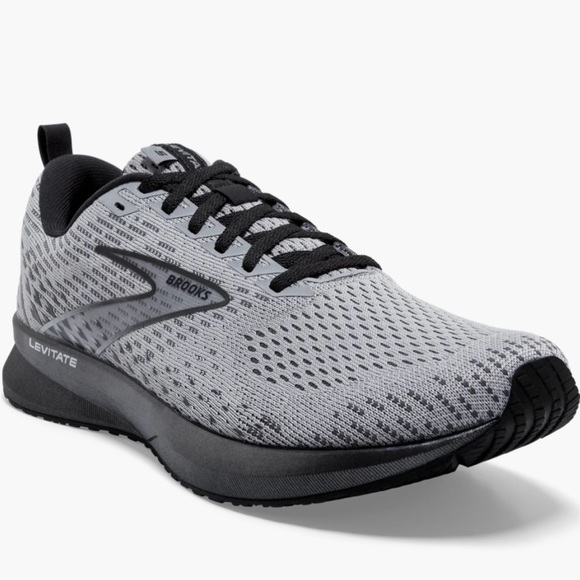 Brooks Other - Brooks Men's Levitate 5 Sneakers